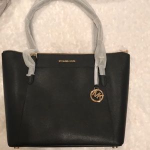 NWT MICHAEL KORS SHOULDER BAG